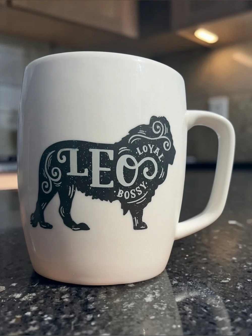 THRESHOLD LEO ZODIAC COFFEE MUG WHITE CERAMIC 12 OZ